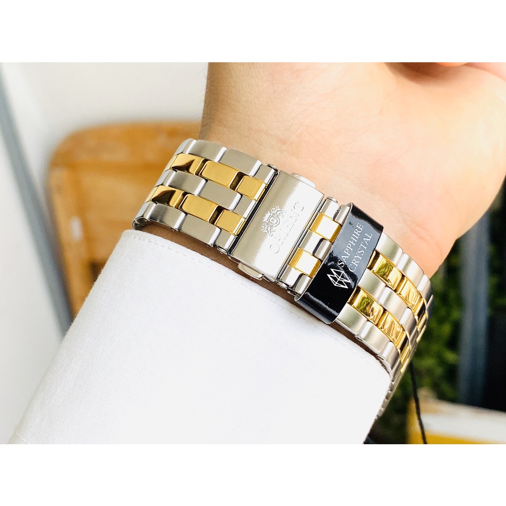 Đồng hồ nam Orient Automatic RA-AC0F08G10B demi vàng óng ánh của năm, mang trong mình vẻ đẹp sang trọng.