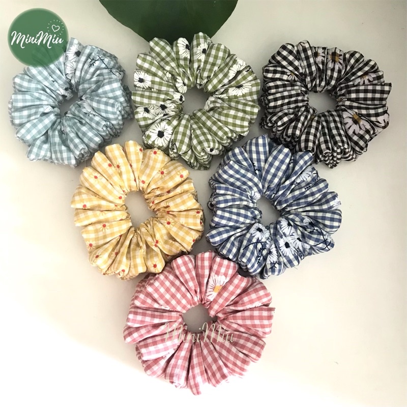 Dây buộc tóc nữ vải kate caro in hoa DAISY, Cột tóc vải scrunchies kẻ ô siêu dễ thương cho bạn nữ