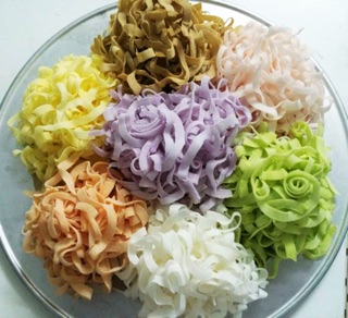 Bột lá dứa ( lá nếp)