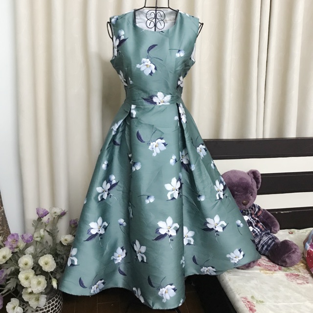 Váy hoa xanh