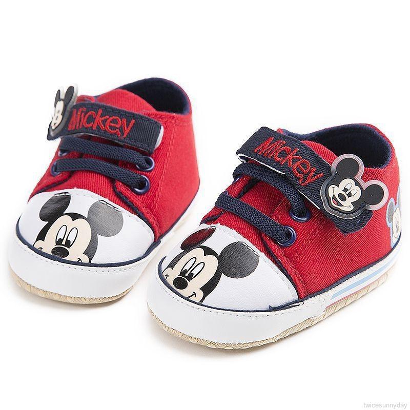 Giày sneaker thiết kế đế mềm cho bé