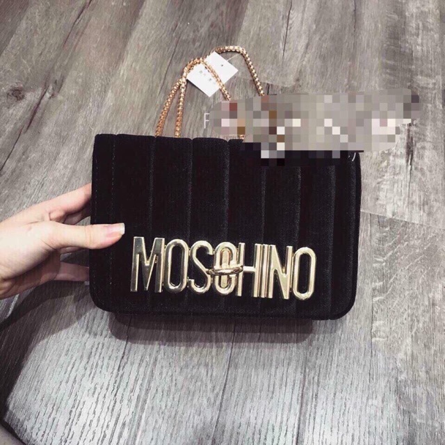 Túi Moschino nhung sang chảnh