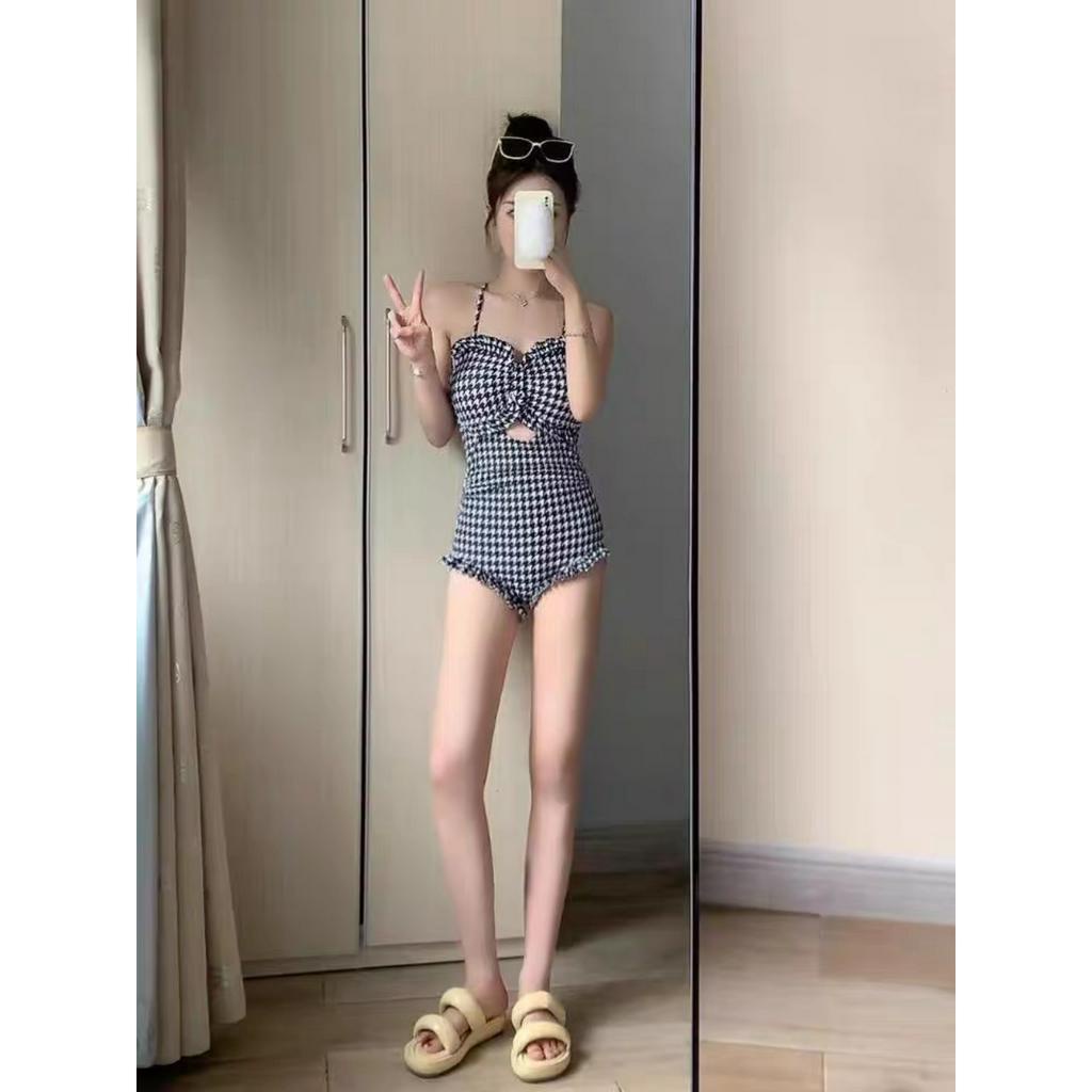Bikini body kẻ dây lưng , bộ tắm biển kẻ