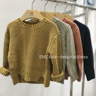 Áo len cổ tròn bé gái- thùy linh