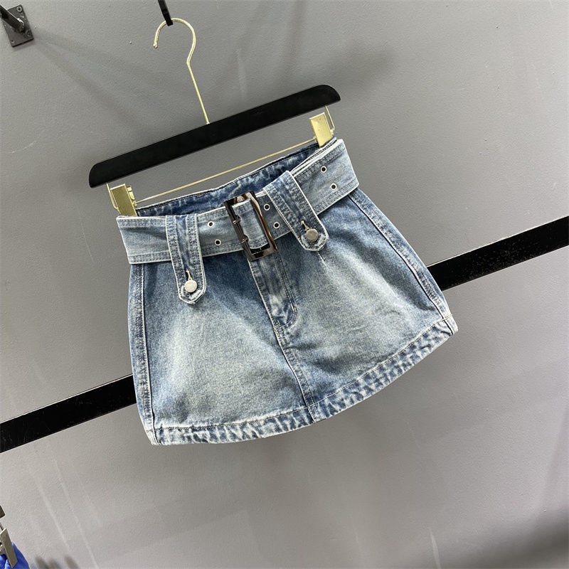 JSC Jiashucheng Chân Váy Denim Ngắn Dáng Chữ a Ôm Hông Quyến Rũ Phong Cách Mới Chống Lộ Hàng Cho Nữ Hakama