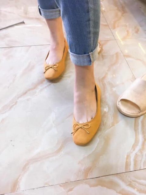 Giày bệt hm lộn và da bóng