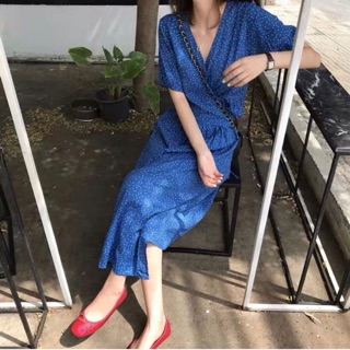 Đầm xanh chấm bi cột eo