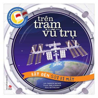 Bật đèn soi bí mật - Trên trạm vũ trụ