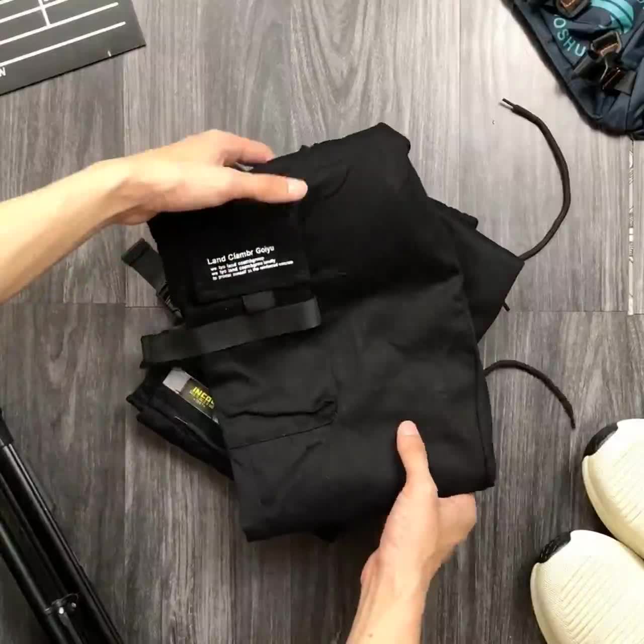 Quần jogger nam kaki túi hộp màu đen JNEAS, phong cách đường phố | BigBuy360 - bigbuy360.vn