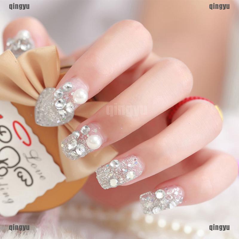 Bộ 24 móng giả đính đá dùng để trang trí móng tiện dụng