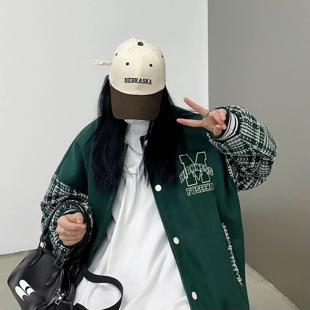 Áo Khoác Nỉ Bomber Tay Phối Kẻ In Chữ M Unisex