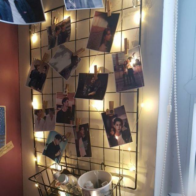 Khung lưới sắt trang trí không gian sống  tặng  đèn Led 20 bóng kèm 5 kẹp màu gỗ