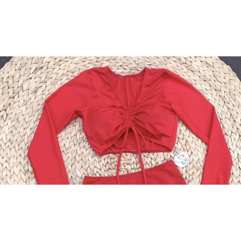 Áo tay dài dây rút lẻ màu đỏ | BigBuy360 - bigbuy360.vn