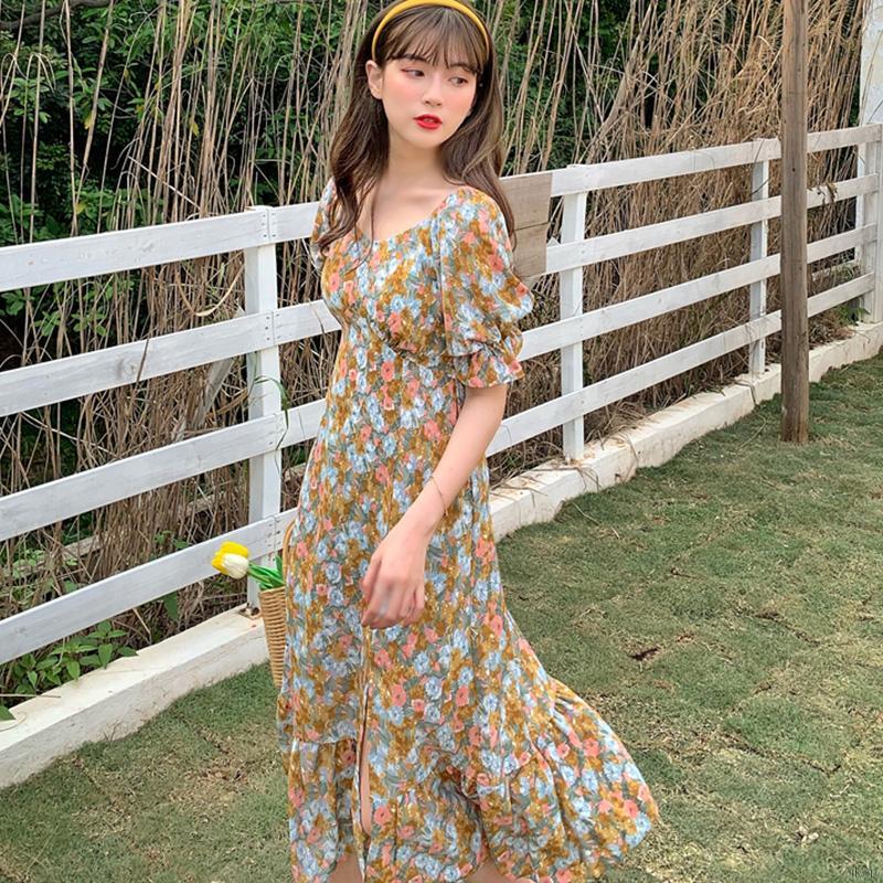 Đầm Hai Dây Họa Tiết Hoa Thiết Kế Xẻ Tà Quyến Rũ