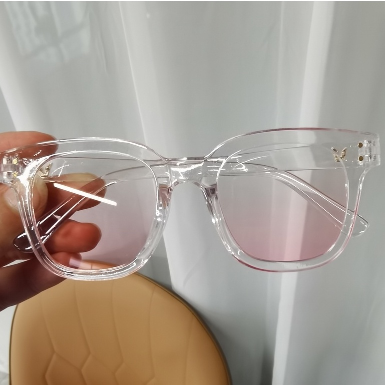 Mắt Kính Gọng Vuông Chữ V Thời Trang MS05