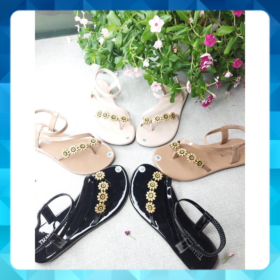 Dép sandal đế bệt Sandal Nữ Đẹp Thời Trang Hàn Quốc kiểu dáng năng động vớinhiều gam màu