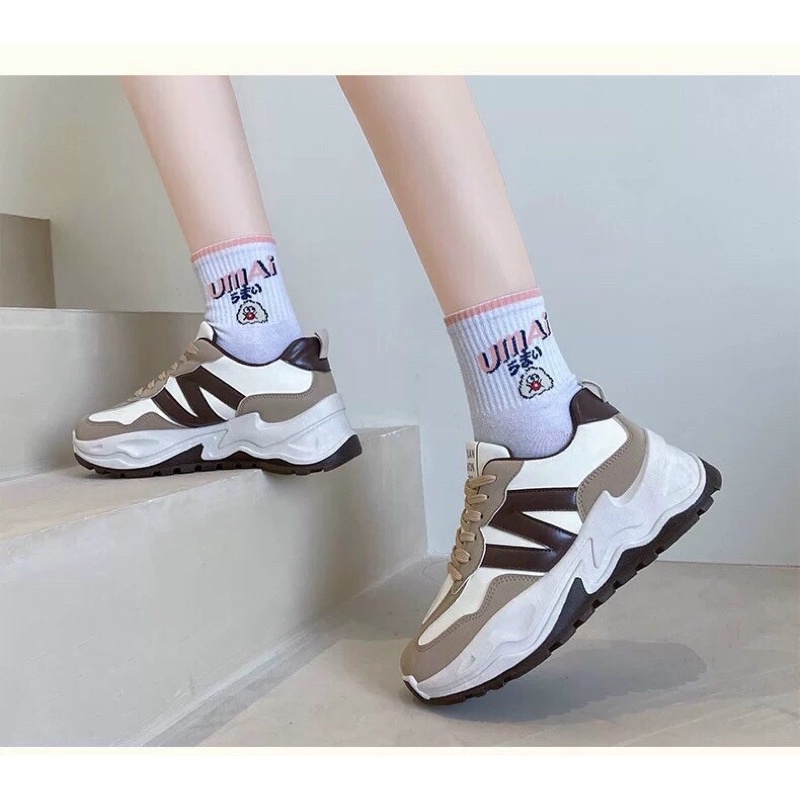 Giày thể thao nữ sneaker sườn có chữa N , đế cao êm khoá dây