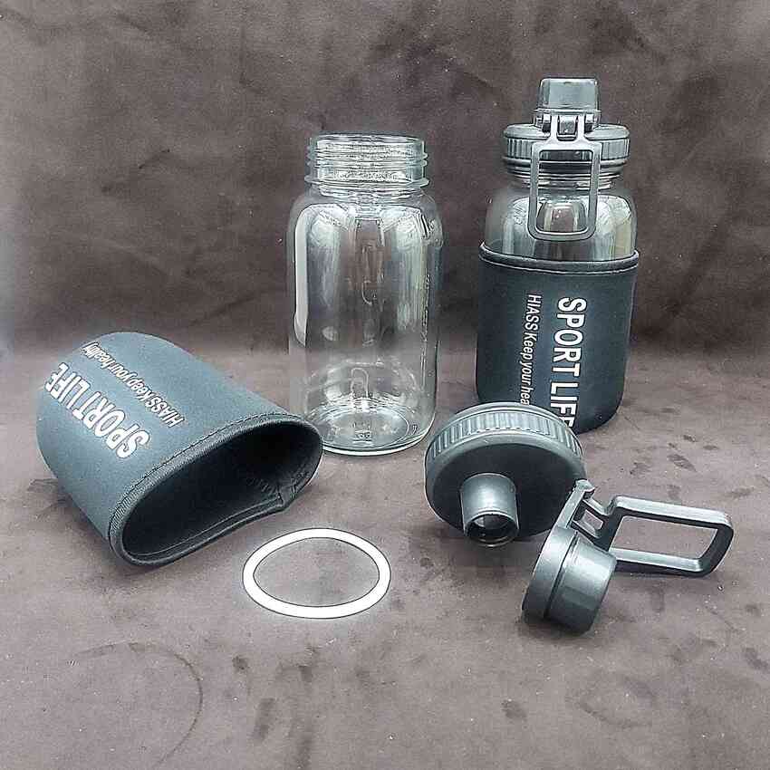 Chai Thủy Tinh Đựng Nước 750ml  sport life nắp nhựa đen có quai – Bình Đựng Nước kèm túi vải co giãn