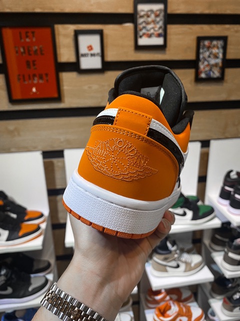 Giày thể thao  SBB low . Shattered backboard