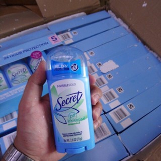 Lăn khử mùi Secret Spring Breeze Scent Invisible Solid Antiperspirant & Deodorant 73 g