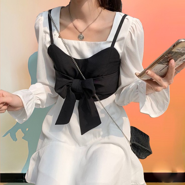 [Hàng Cao Cấp Loại 1] Set Váy Trắng Cổ Vuông Và Yếm Đen Xẻ Chân Có Tầng Chất Liệu Đũi Mát | BigBuy360 - bigbuy360.vn