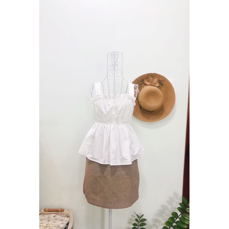 Áo hai dây bảng lớn