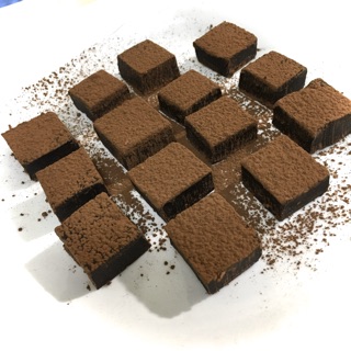 Hộp quà VLT đa có socola