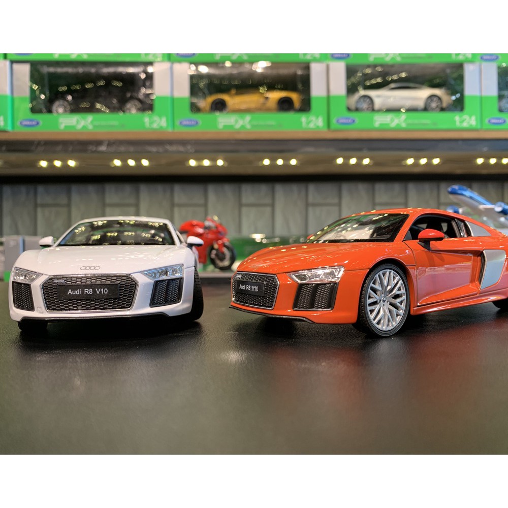 Mô hình xe ô tô Audi R8 V10 2016 tỉ lệ 1:24 Welly màu trắng