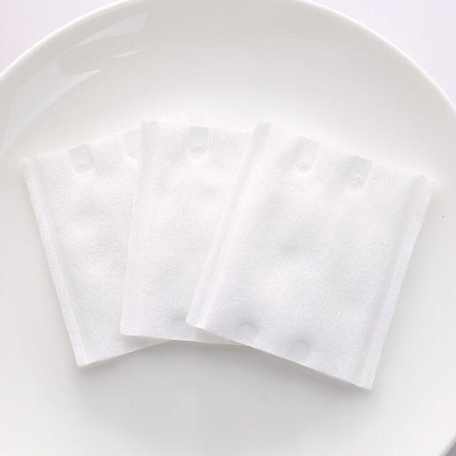 Bông tẩy trang 3 lớp Cotton Pads 222 miếng.