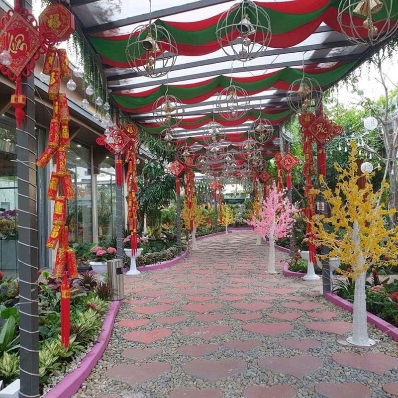 Pháo điện tử size đại dài 1m7 có hệ thống đèn led và âm thanh trang trí tết, quán cafe