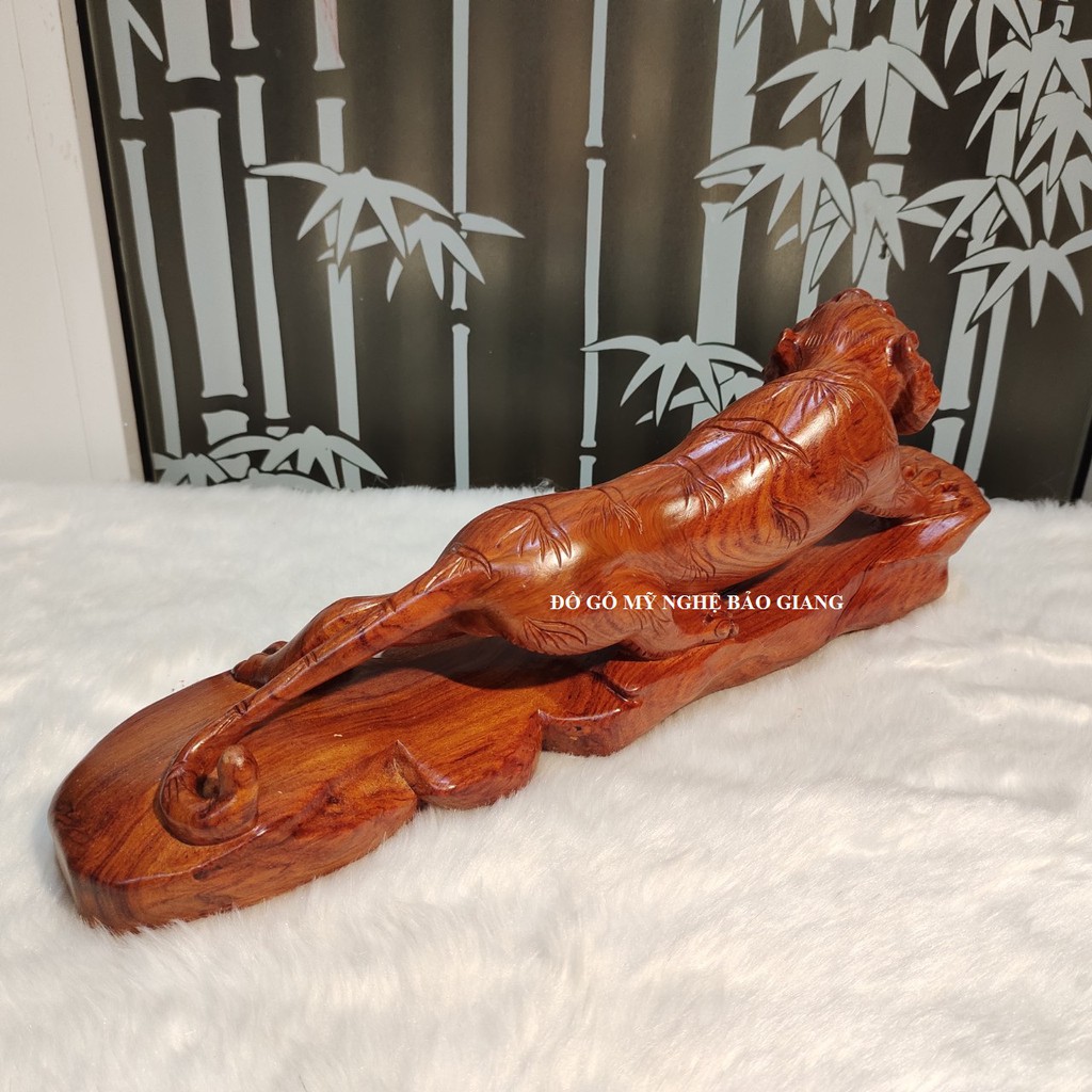 Tượng con hổ phong thủy gỗ hương 40 cm