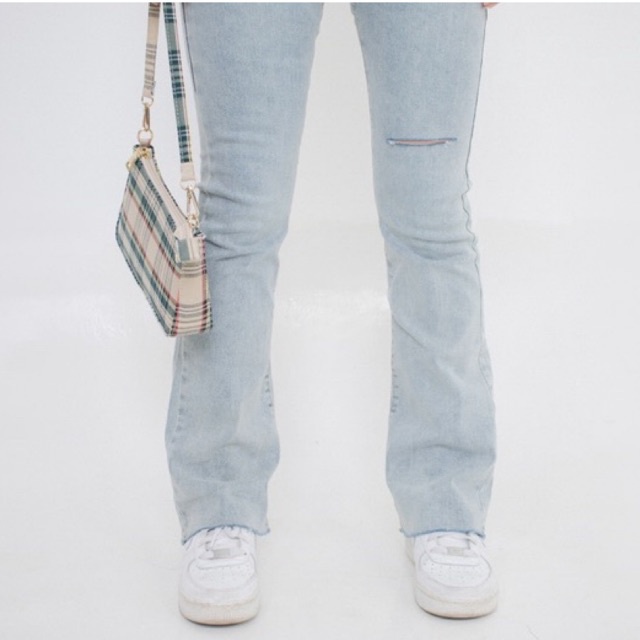 Quần Jeans Micro-Flared