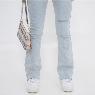 Quần Jeans Micro-Flared