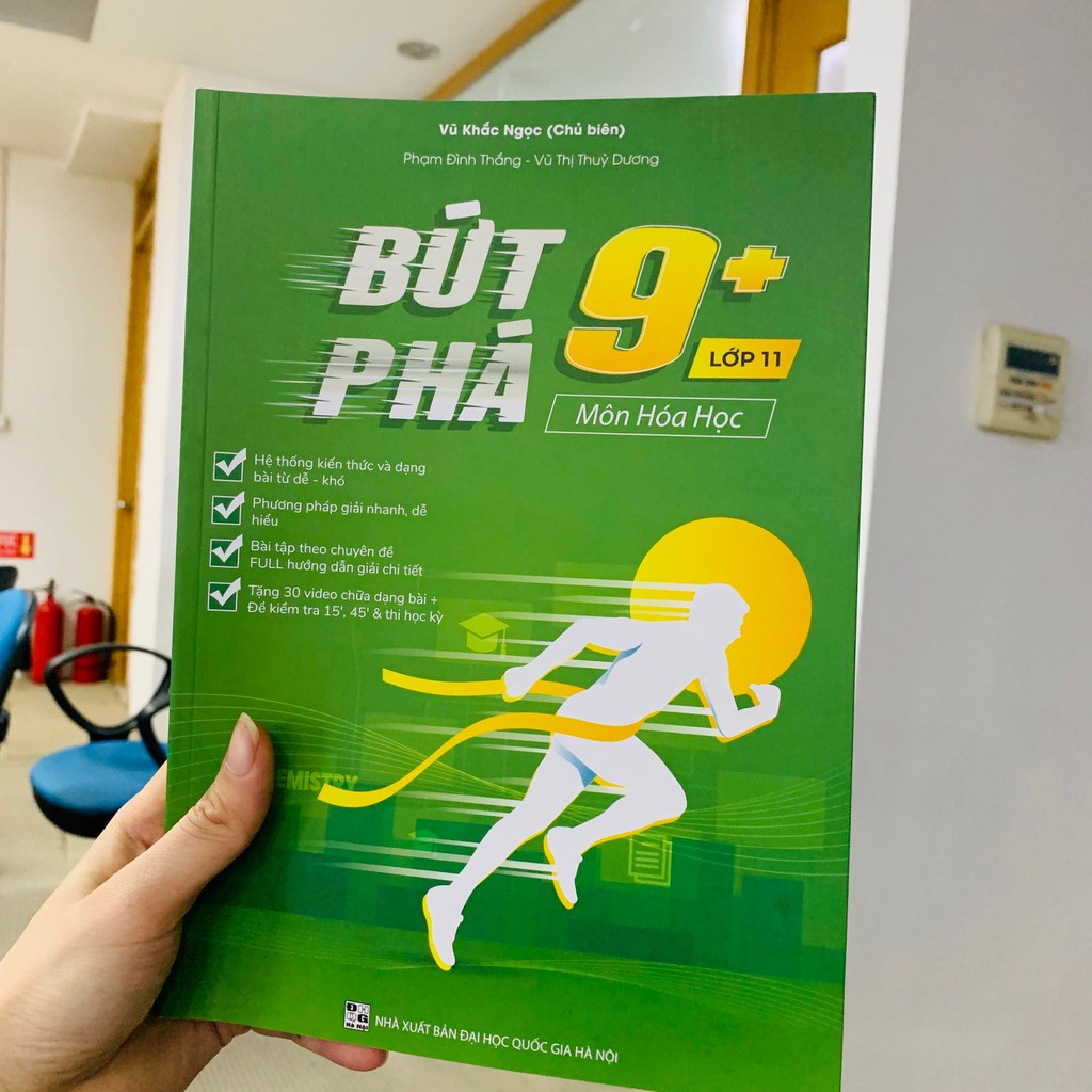 Sách - Bứt phá 9+ môn Hóa học lớp 11