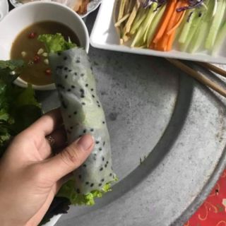 BÁNH TRÁNG NHÚNG MÈ ĐEN PHAN RANG