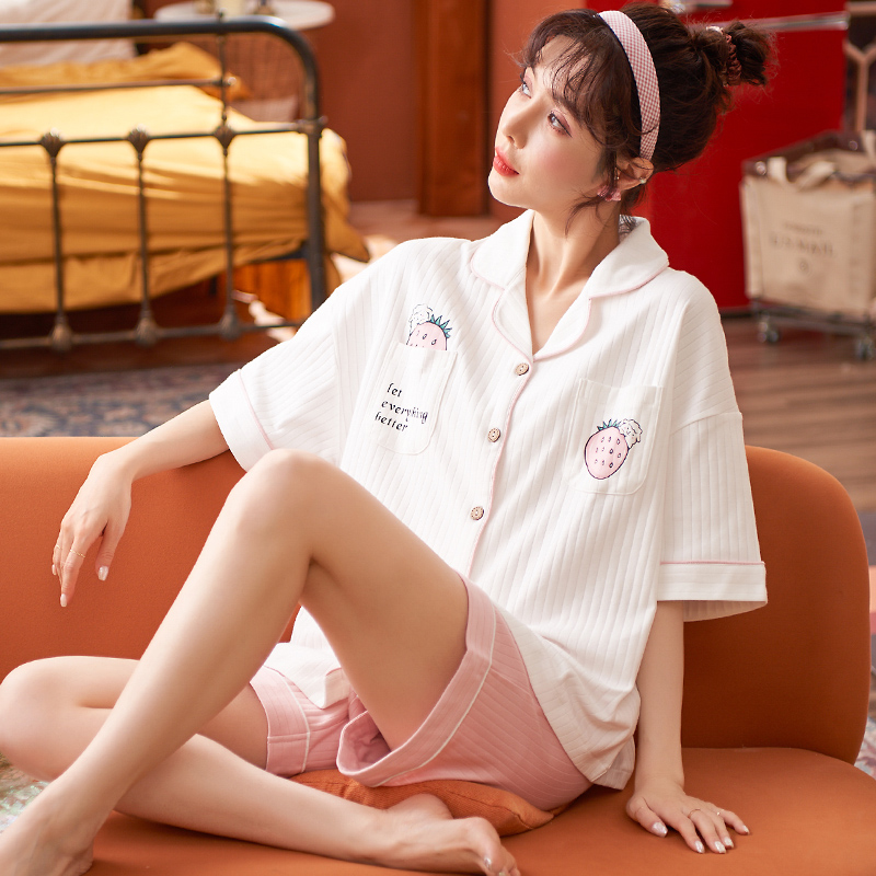 【COD&Ready stock】Pajamas that can be worn out, skin-friendly, comfortable, breathable, white and cute printed pajamas for women