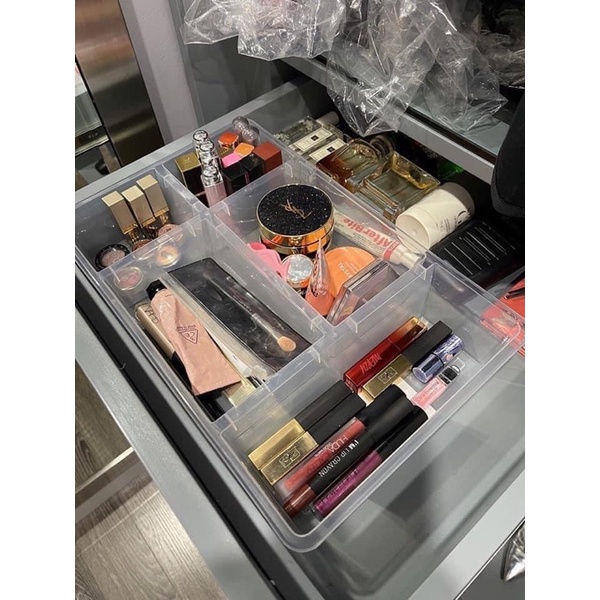 Khay chia mỹ phẩm Ikea