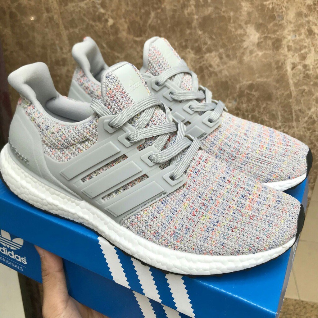 Giày thể thao ultra boost mầu xanh đốm vàng