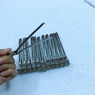 kẹp sắt size to 10cm  định hình