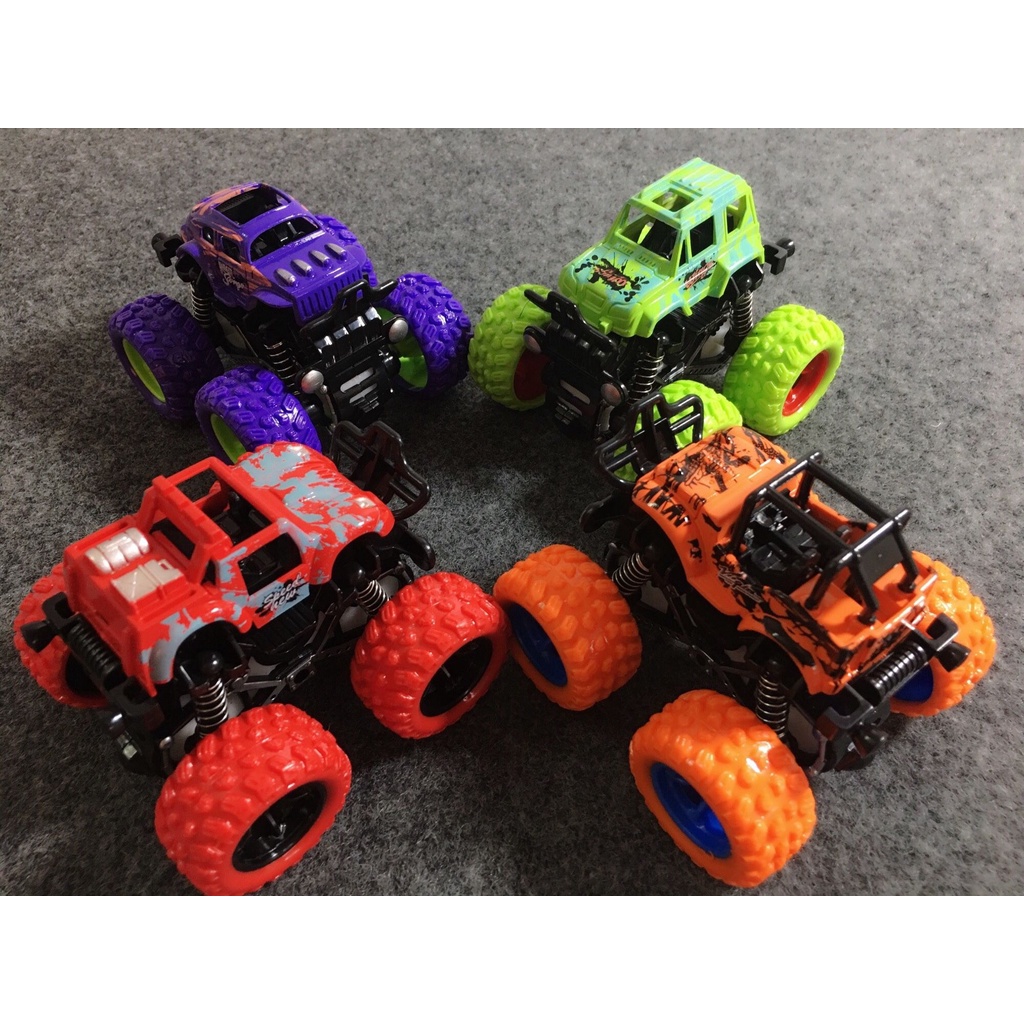 Xe nhào lộn địa hình off road cho bé