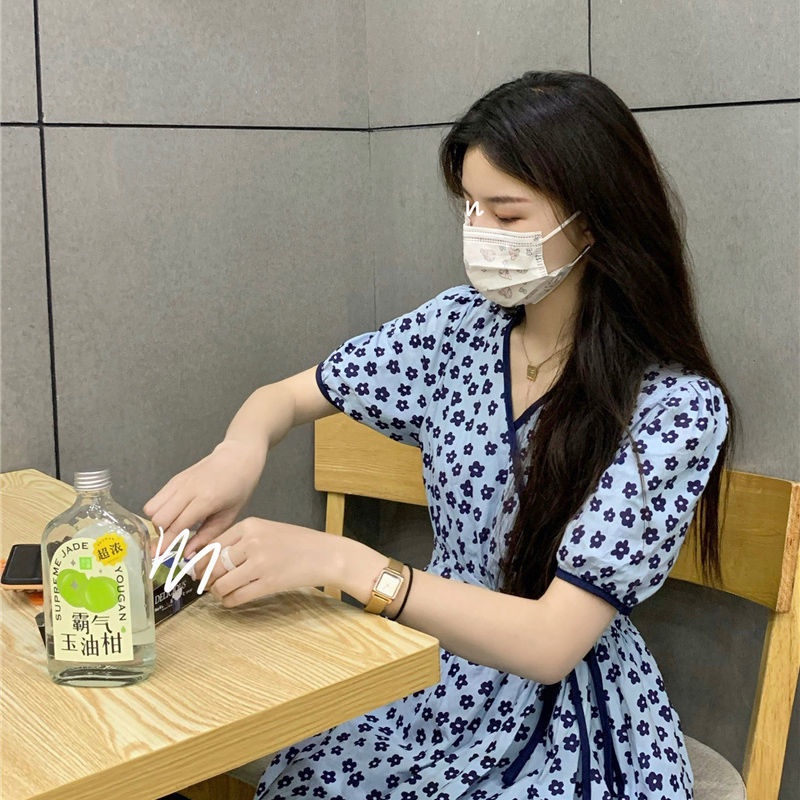 Đầm tay ngắn cổ chữ V thời trang mùa hè sành điệu cho nữ