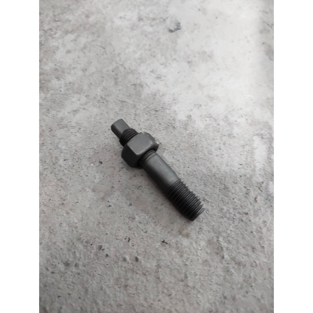 Sản phẩm gia đình làm: Ốc láp phi 10 xám 2 đầu ren