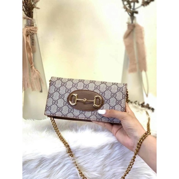 Túi xách nữ kiểu ví gucci xích vàng
