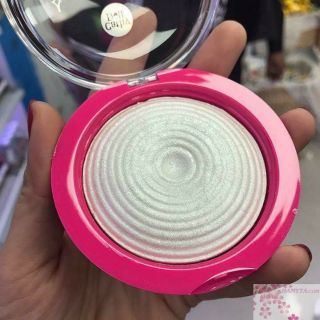 Phấn bắt sáng Cathy Doll Flash Me Thái Lan (8g)