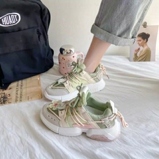 giày thể thao hoa anh đào