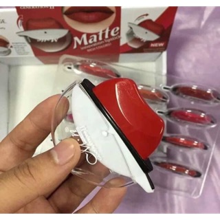 Son bặm môi matte