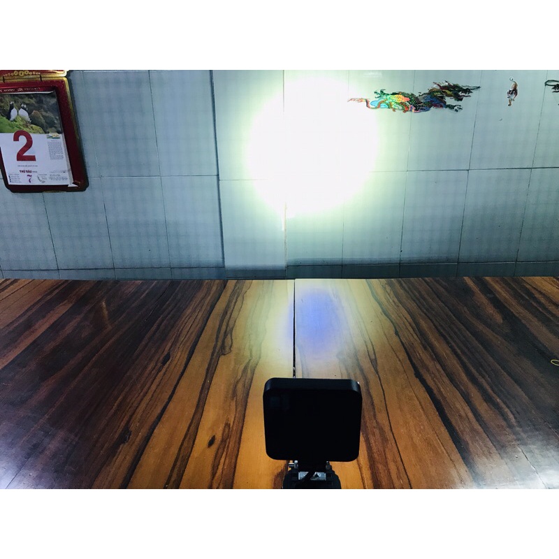 Đèn pha LED sử dụng chân pin phổ thông makita 2022 siêu sáng new 100%