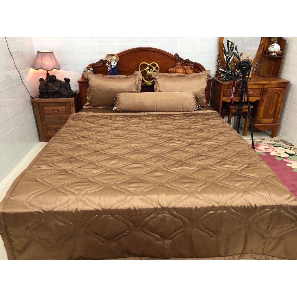 Bộ Chăn Drap Lụa Cao Cấp Ánh Sao Màu Vàng Đồng 1m6x2m/1m8x2m - Mền lồng lớp bông mỏng có chân chỉ hình thoi