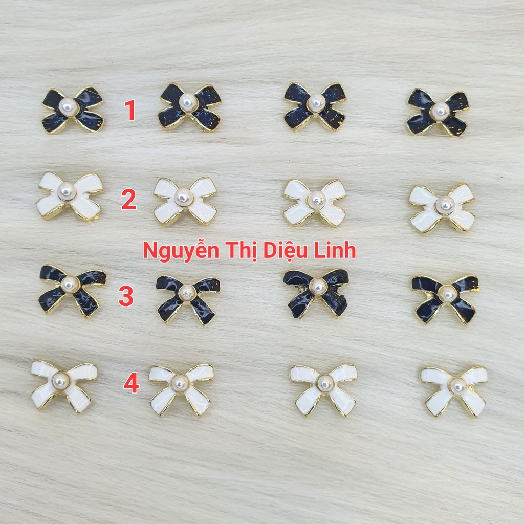 Charm nơ nhỏ