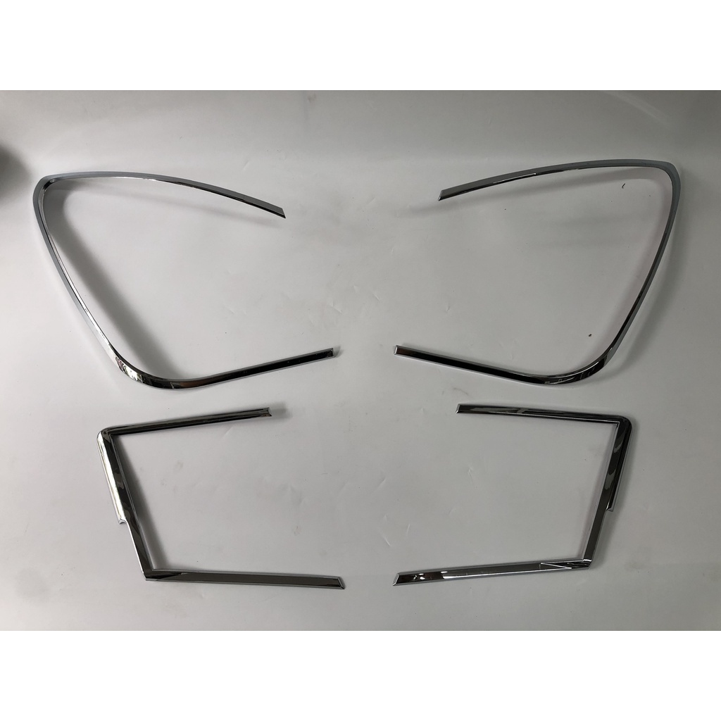 Ốp viền đèn hậu mạ crom trang trí xe Lacetti liên doanh
